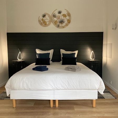 La Chaumeauniere Bed and Breakfast Aigrefeuille-dʼAunis Esterno foto