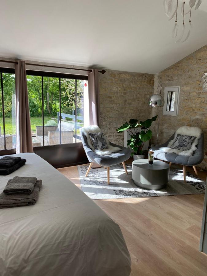 La Chaumeauniere Bed and Breakfast Aigrefeuille-dʼAunis Esterno foto