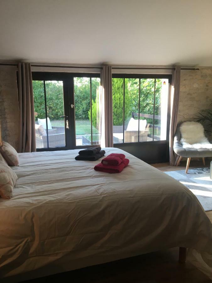 La Chaumeauniere Bed and Breakfast Aigrefeuille-dʼAunis Esterno foto
